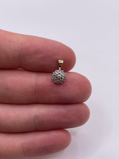 9ct gold diamond cluster pendant