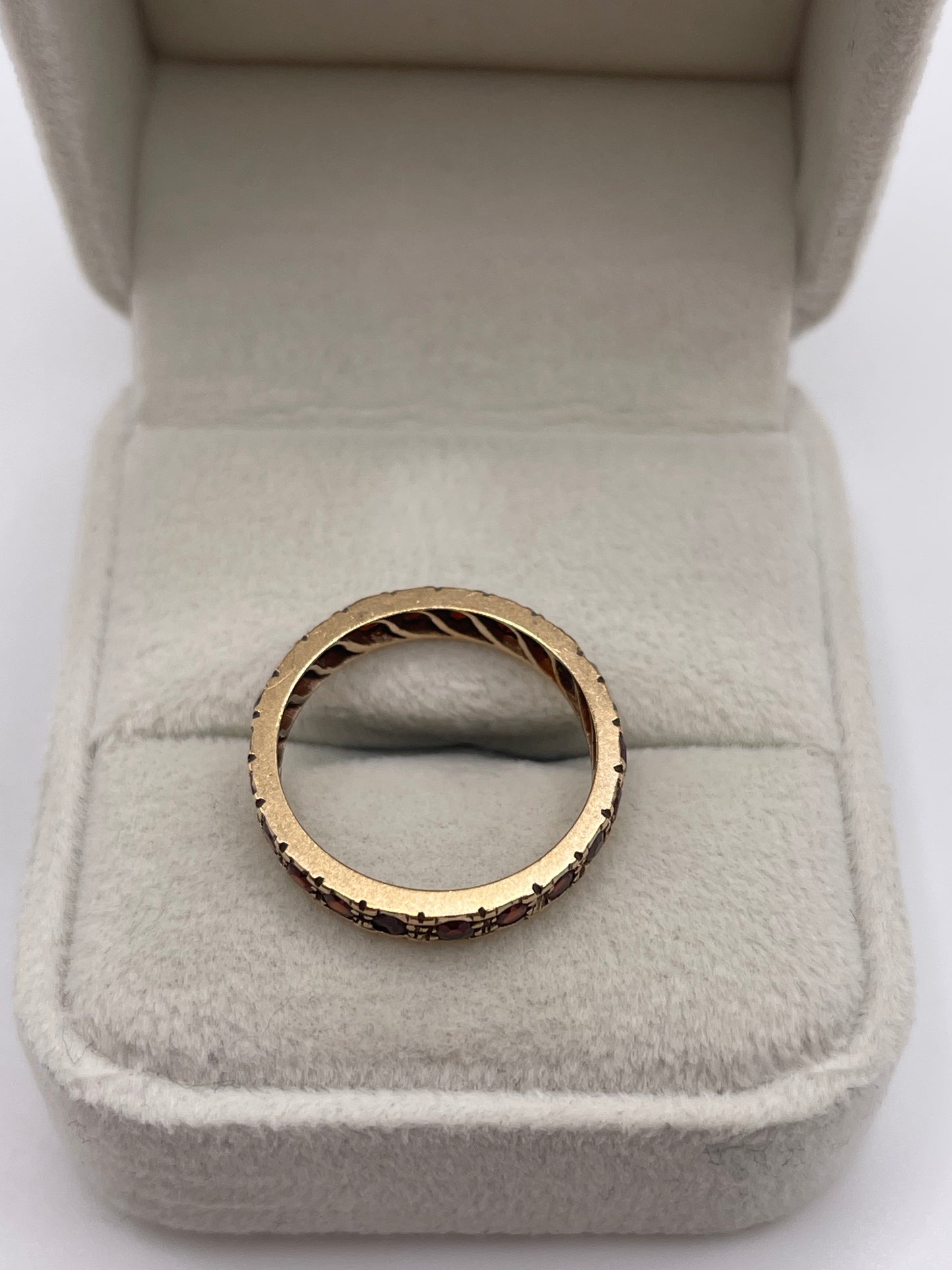 9ct gold garnet eternity ring