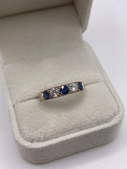 18ct gold sapphire and diamond ring