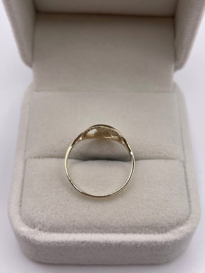 9ct gold praying hands ring