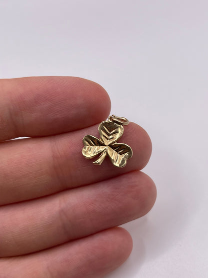 9ct gold clover charm