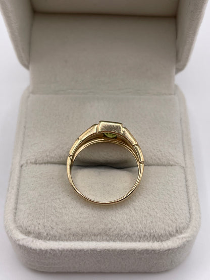 9ct gold quartz ring