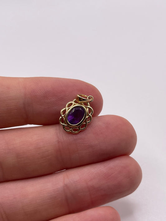9ct gold amethyst pendant