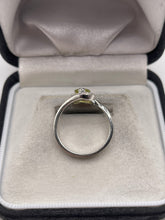 Load image into Gallery viewer, Silver sphene ring
