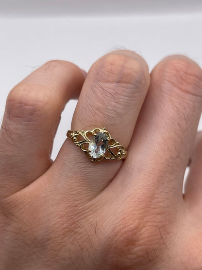 9ct gold aquamarine ring