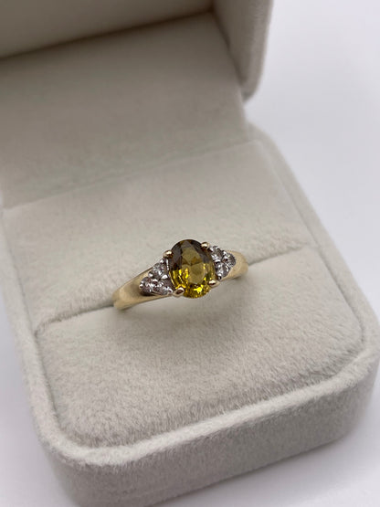 9ct gold quartz and zircon ring