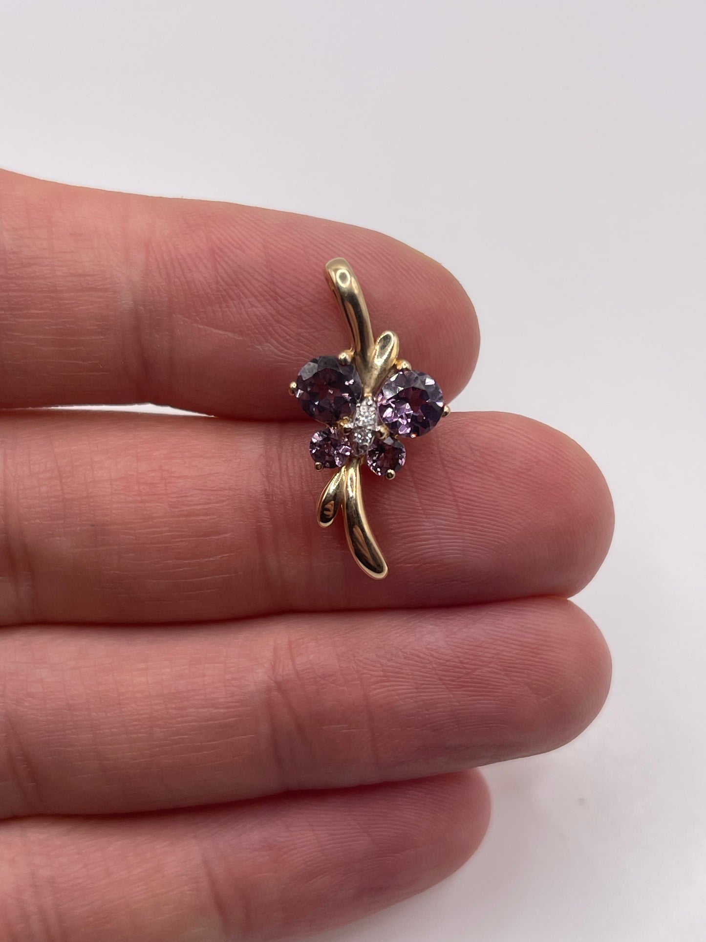 9ct gold spinel and zircon pendant
