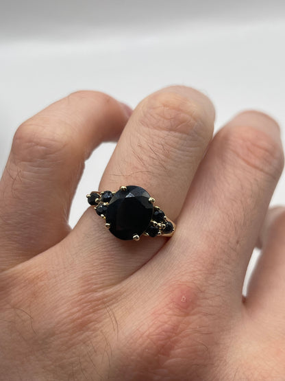 9ct gold sapphire ring