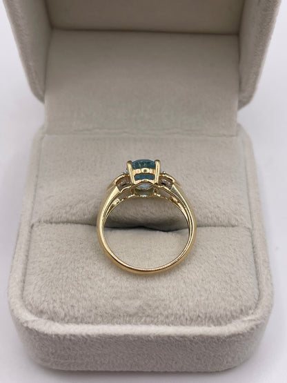 9ct gold topaz and diamond ring