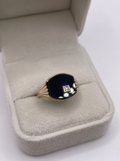 9ct gold onyx and diamond signet ring