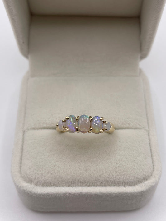 9ct gold opal ring