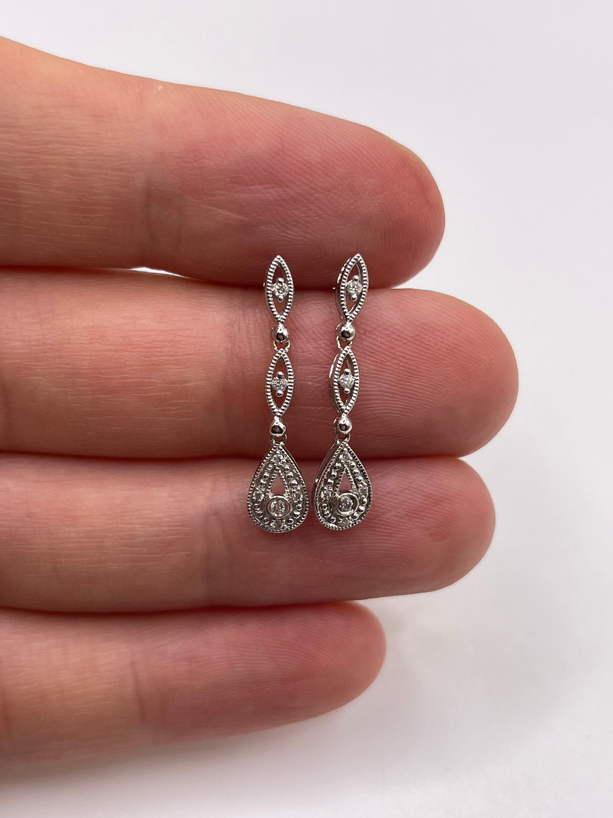 9ct white gold diamond earrings