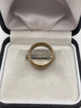Load image into Gallery viewer, 9ct gold patterned band
