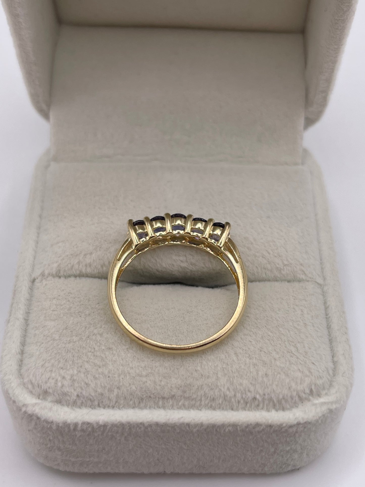9ct gold iolite ring