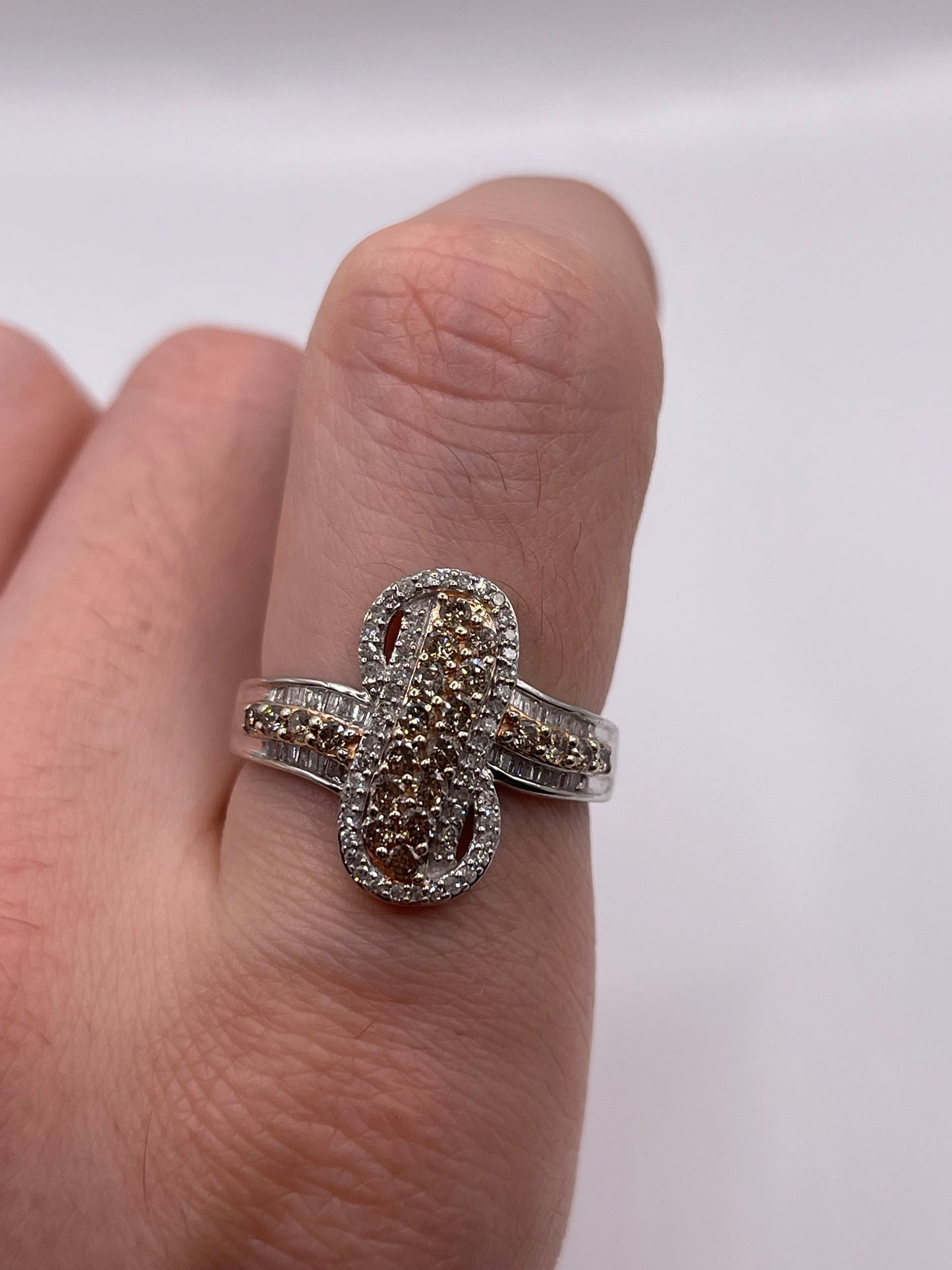 9ct white gold diamond cluster ring