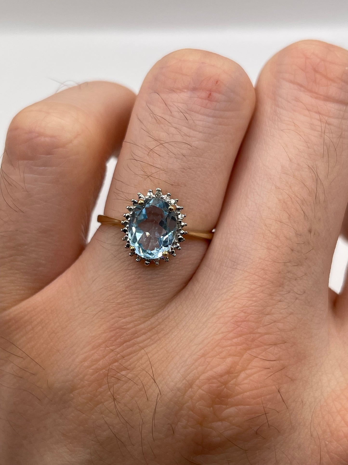 9ct gold topaz and diamond ring