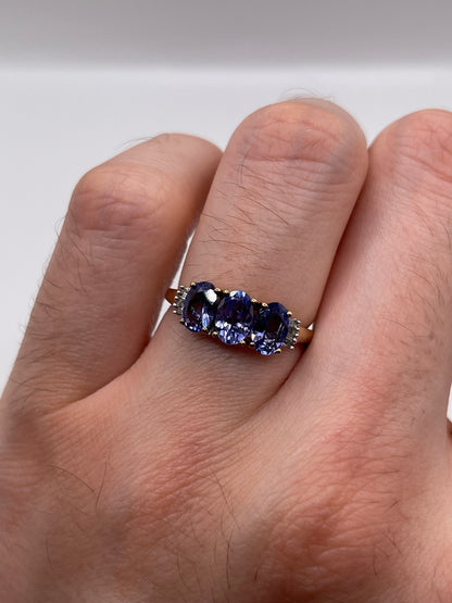 9ct gold tanzanite and diamond ring