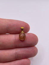 Load image into Gallery viewer, 9ct gold sunstone pendant
