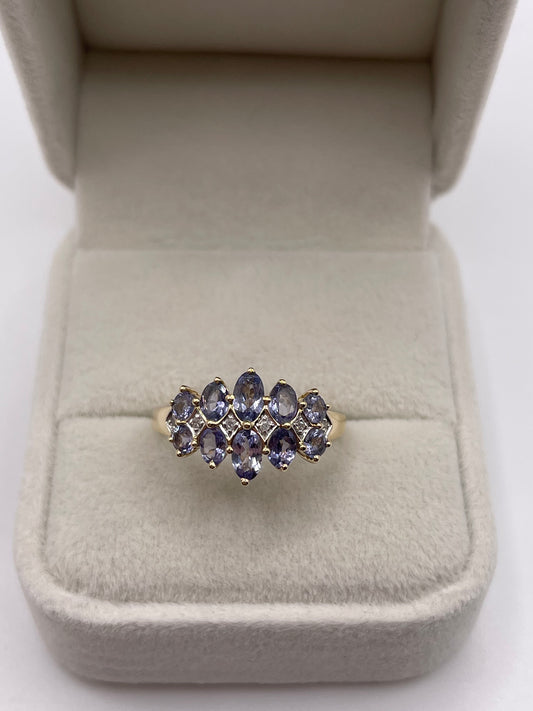 9ct gold tanzanite and diamond ring