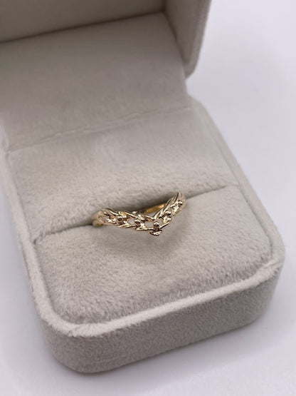 9ct gold keepers wishbone ring