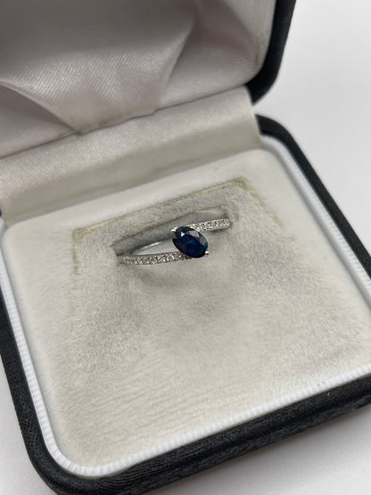 18ct white gold sapphire and diamond ring
