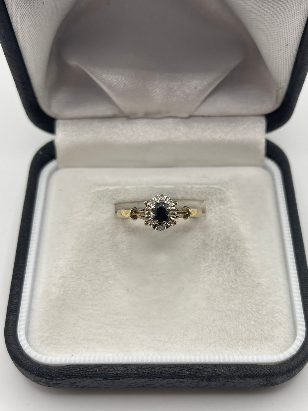 9ct gold sapphire and diamond ring