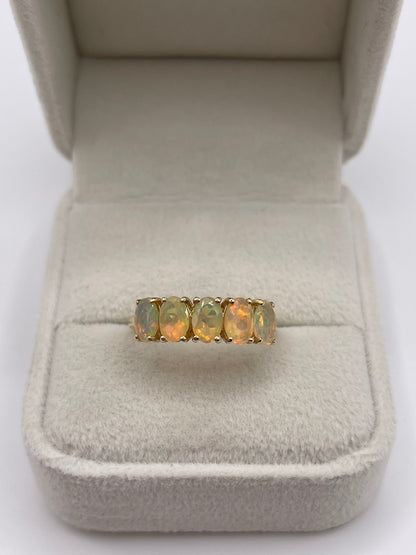 9ct gold opal ring