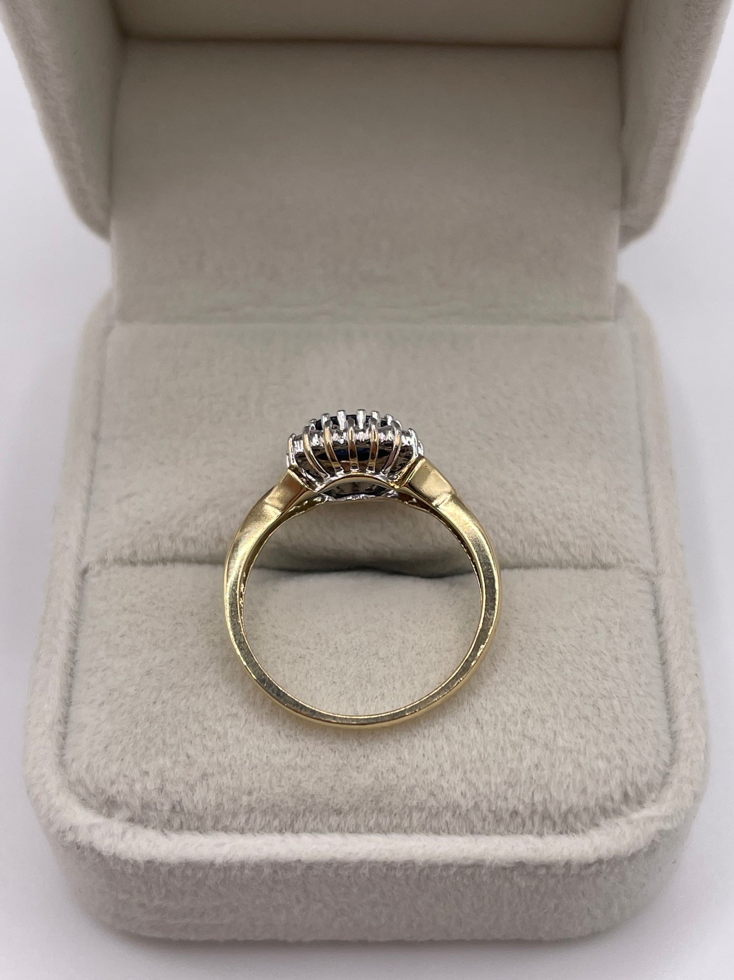 9ct gold sapphire and diamond ring