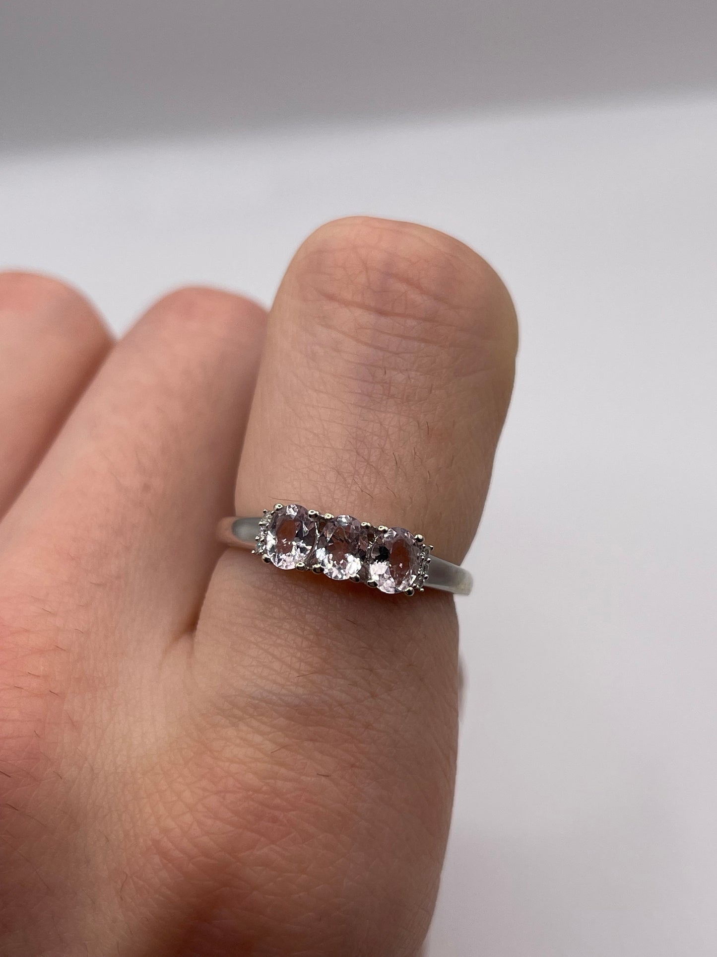 9ct white gold morganite and diamond ring