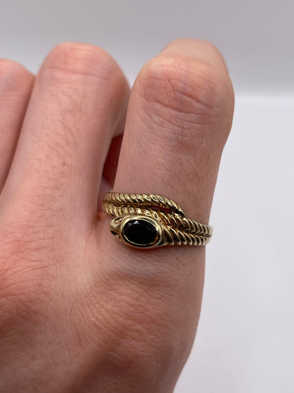 9ct gold garnet snake ring