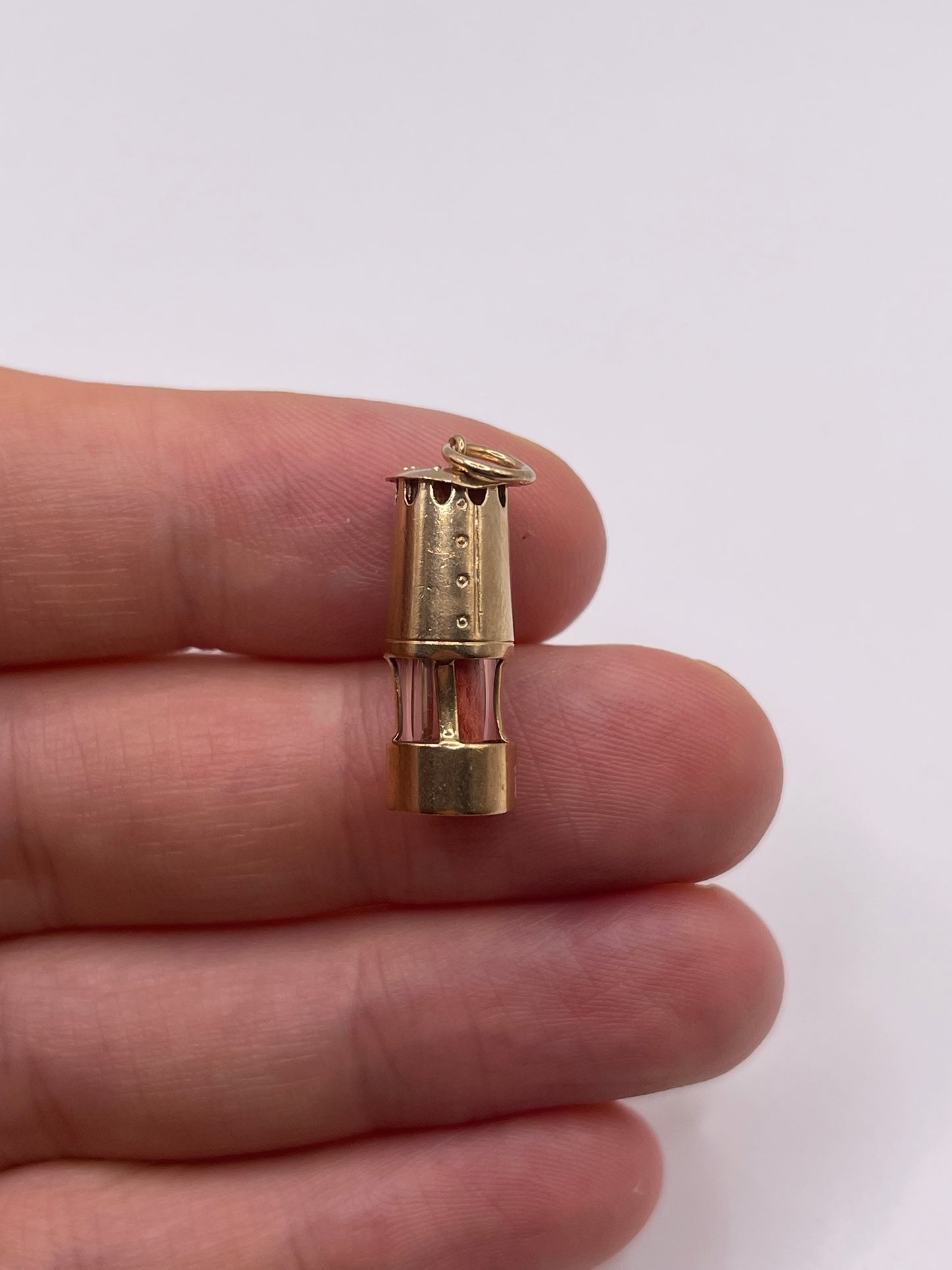9ct gold minors lamp charm