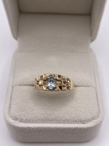 9ct gold aquamarine ring