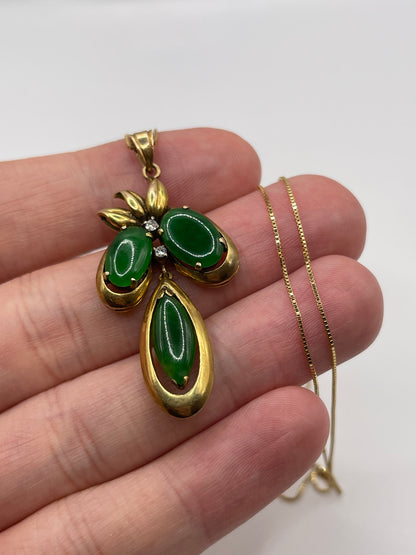 14ct gold jade and diamond necklace