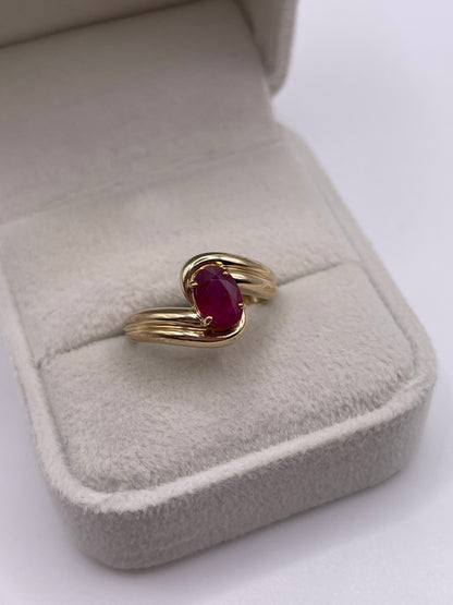9ct gold ruby ring