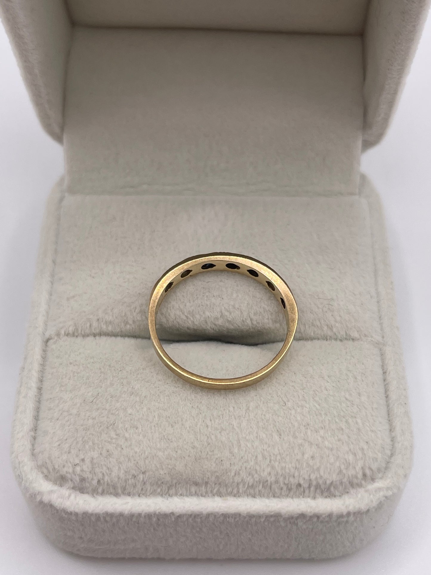 9ct gold sapphire and diamond ring