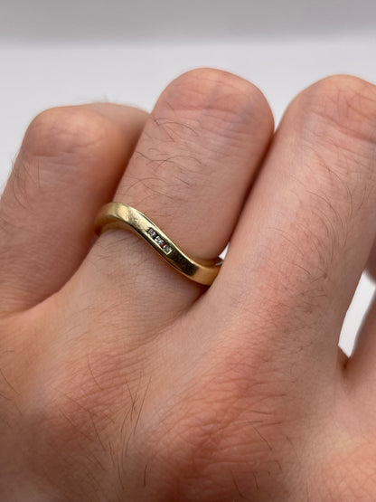 9ct gold diamond ring