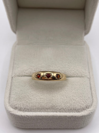9ct gold garnet gypsy ring