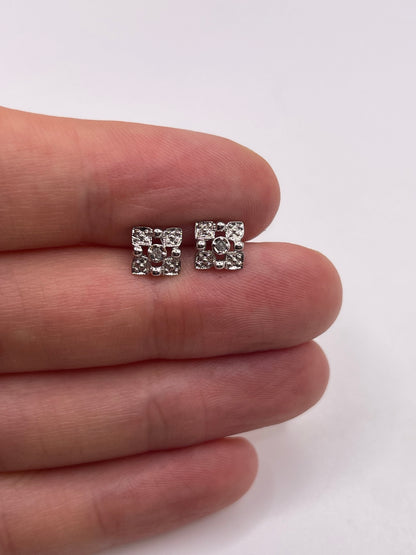 9ct white gold diamond earrinfs