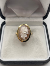 Load image into Gallery viewer, 18ct gold cameo ring
