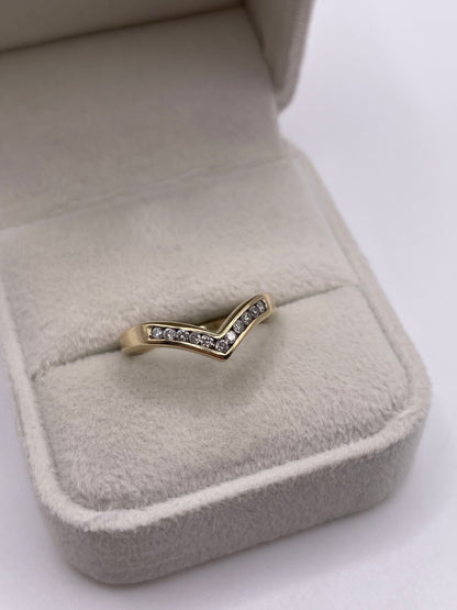 9ct gold diamond wishbone ring