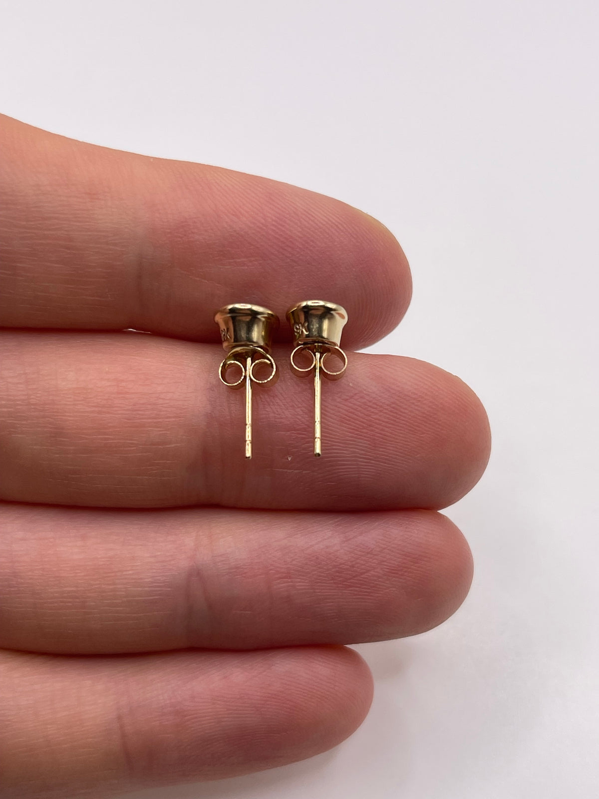 9ct gold iolite earrings