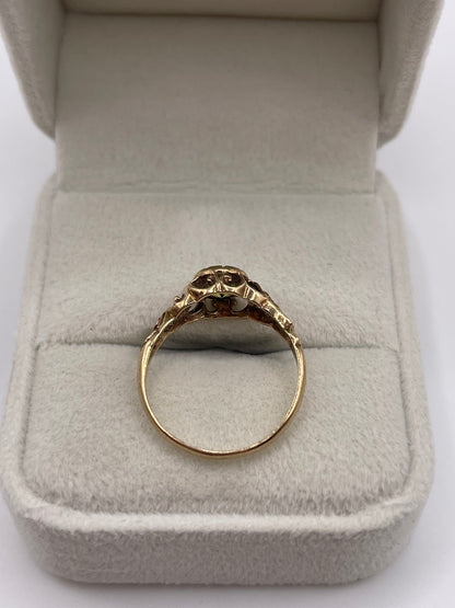 9ct gold peridot ring