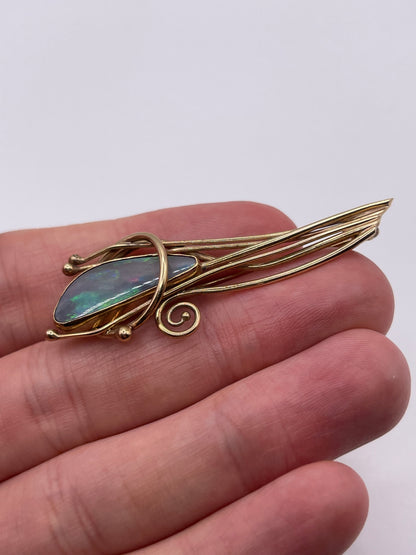 9ct gold black opal brooch