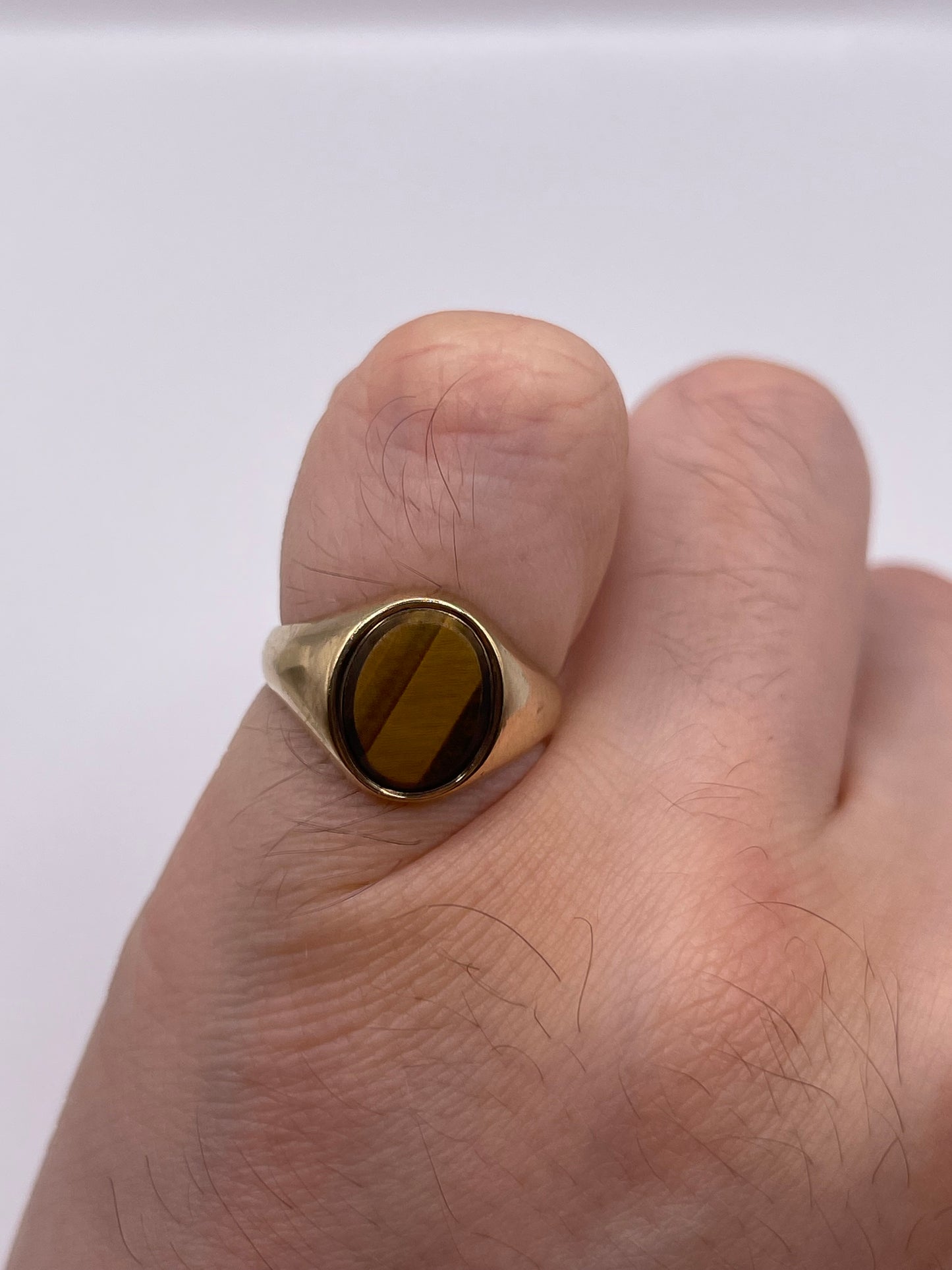 9ct gold tigers eye ring