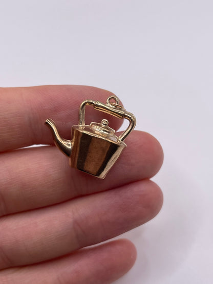 9ct gold kettle charm