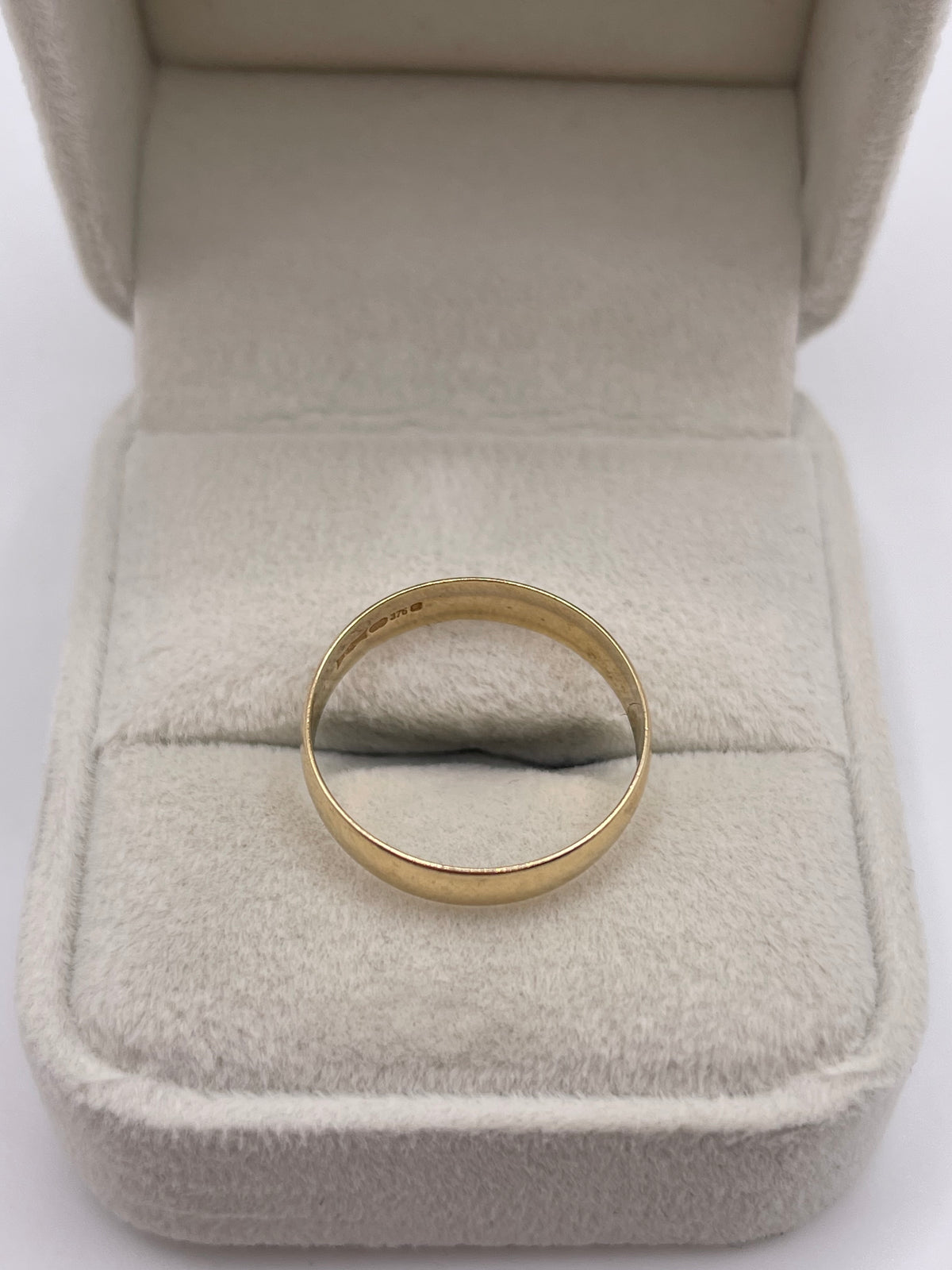 9ct gold band