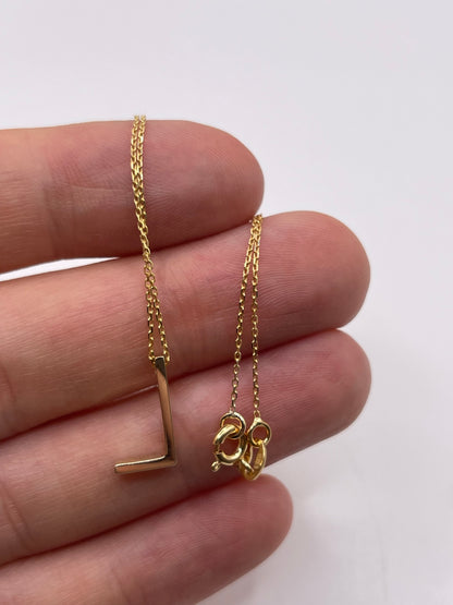 9ct gold initial L necklace