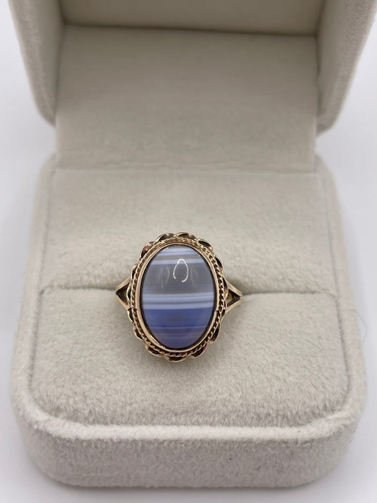 9ct gold agate ring