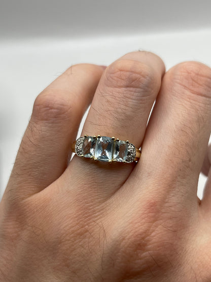 9ct gold topaz and diamond ring