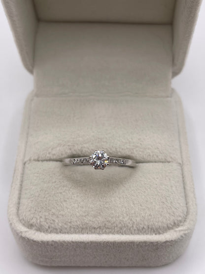 Platinum diamond ring